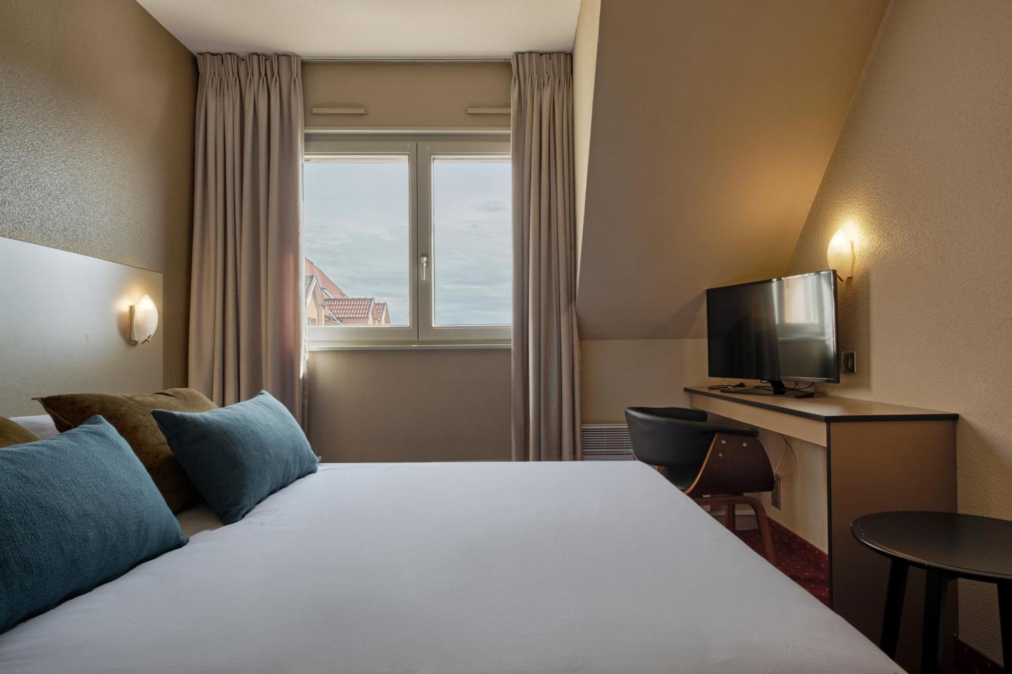 Hotel Restaurant Crystal إرستين المظهر الخارجي الصورة